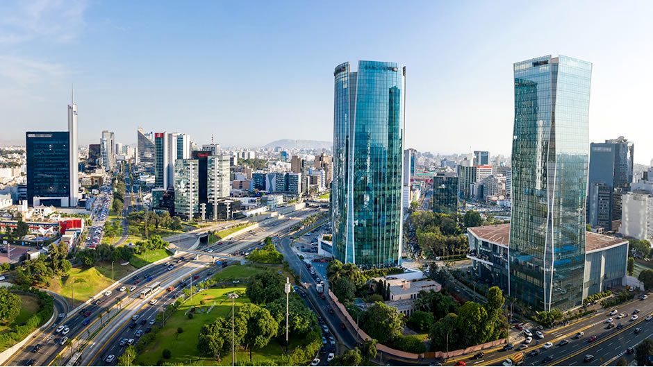 Vislumbran oportunidades de negocios en Perú