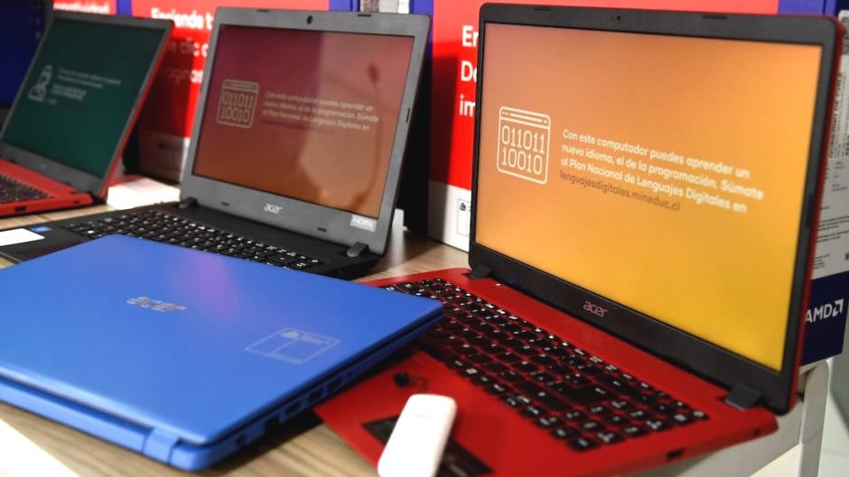 Becas TIC: ¿Cómo consultar si recibirás el notebook gratuito de la Junaeb?